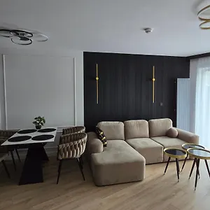 https://apartament-stone-hill.szklarskaporebahotels.net